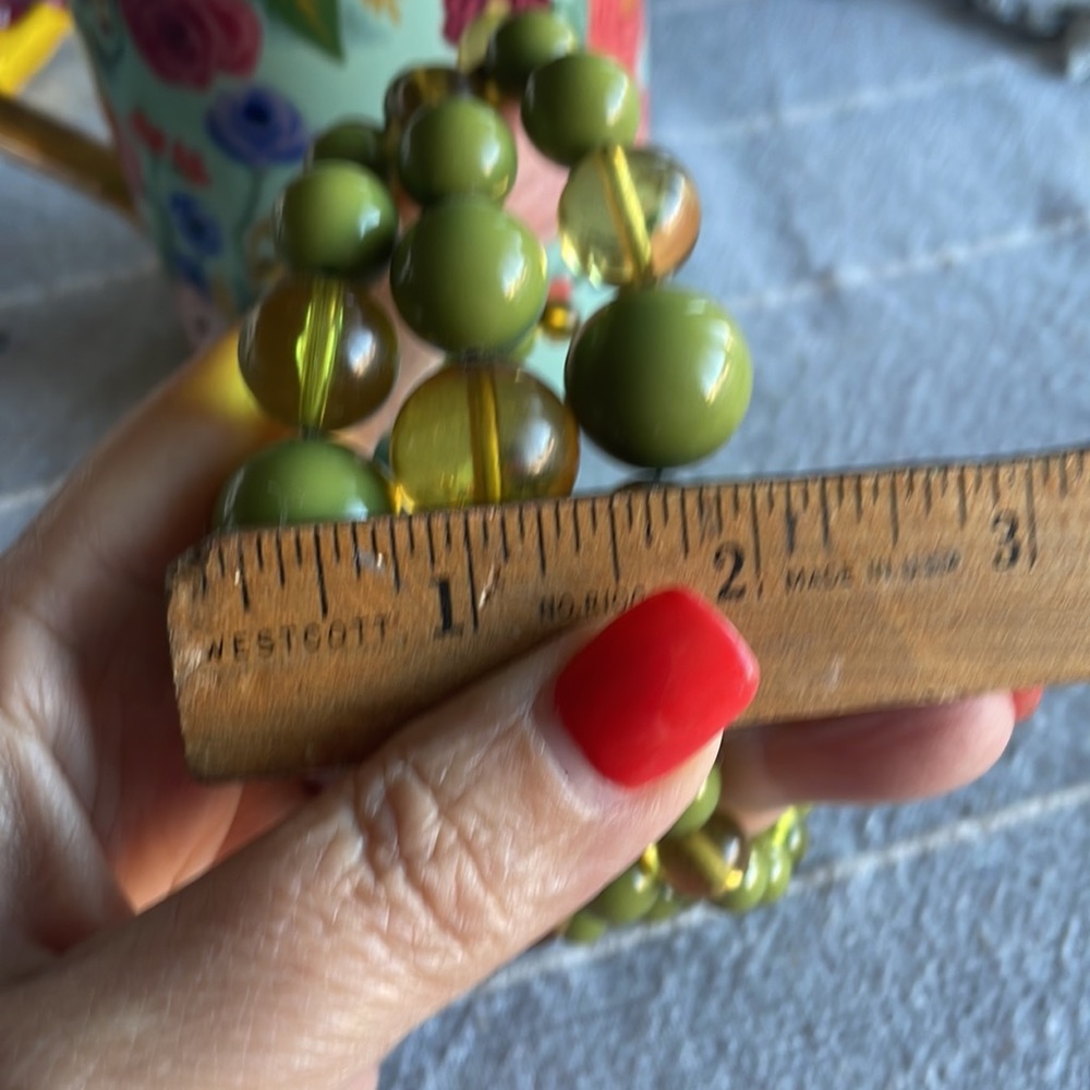 Bakelite flexible bangle - Picture 5 of 5